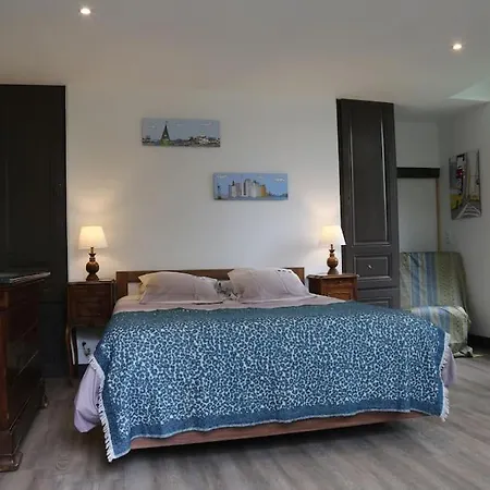 Holiday home Villasurseine *