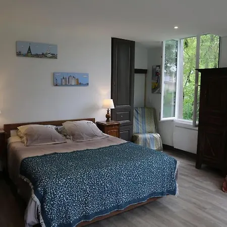 Villasurseine Holiday home *