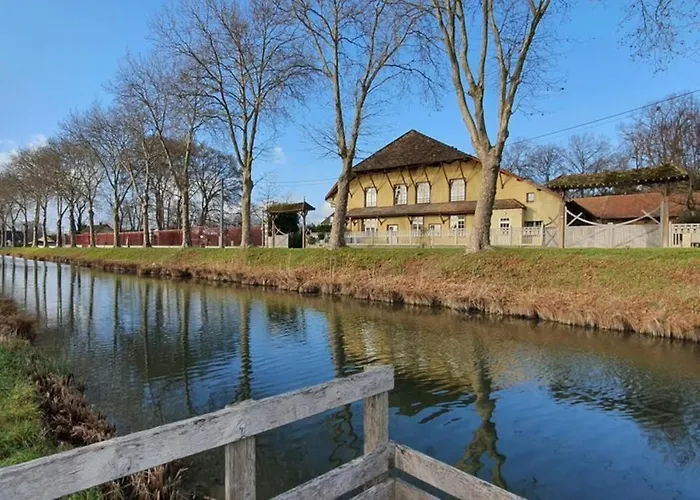 Villasurseine Σπίτι διακοπών *